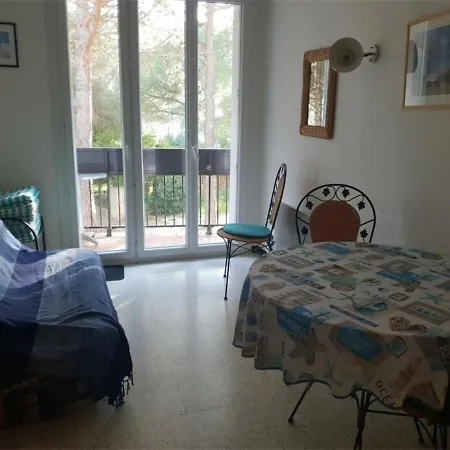 T2 à 50m De La Avec Balcon Et Parking – Argelès-sur-mer - Fr-1-388-43