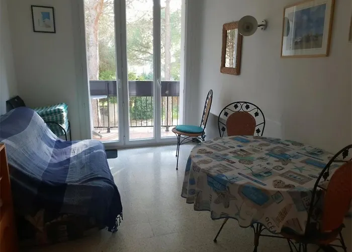 T2 à 50m De La Avec Balcon Et Parking – Argelès-sur-mer - Fr-1-388-43
