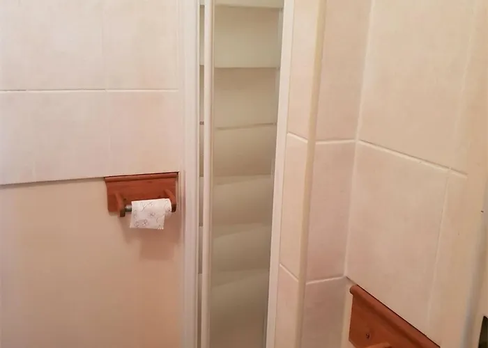Apartamento T2 à 50m De La Avec Balcon Et Parking – Argelès-sur-mer - Fr-1-388-43