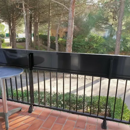 T2 A 50m De La Avec Balcon Et Parking - - Fr-1-388-43 *